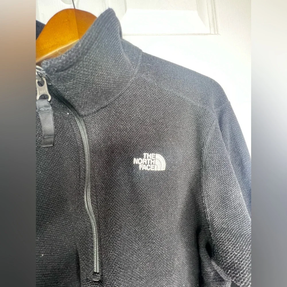 The North Face Men’s Large Textured Cap Rock 1/4 Zip Fleece Top Black L